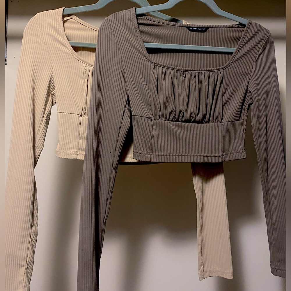 SHEIN Tan and dark brown cropped long sleeve ruffled shirts. size Small